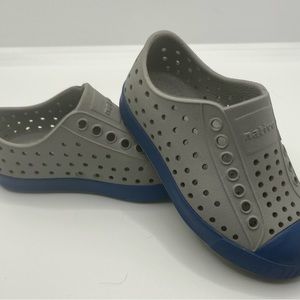 Native Jefferson Blue/Gray Shoes Size C8